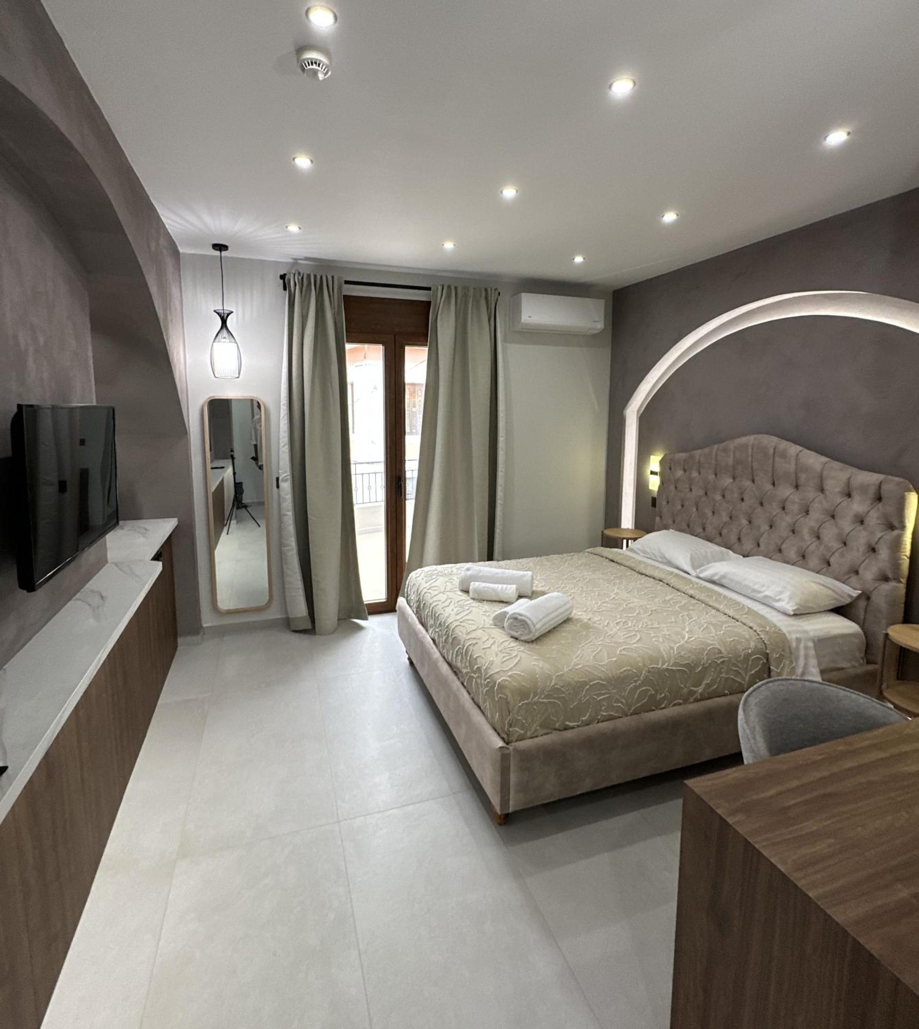 Incanto Luxury Suites 2 Nafpaktos Esterno foto